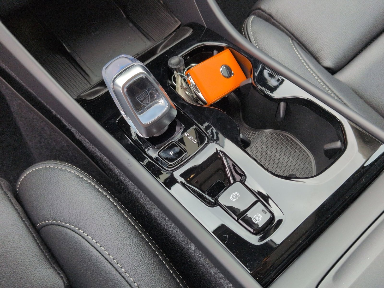 New 2026 Volvo XC40 B5 Plus w/ Protection Package Premier image 22