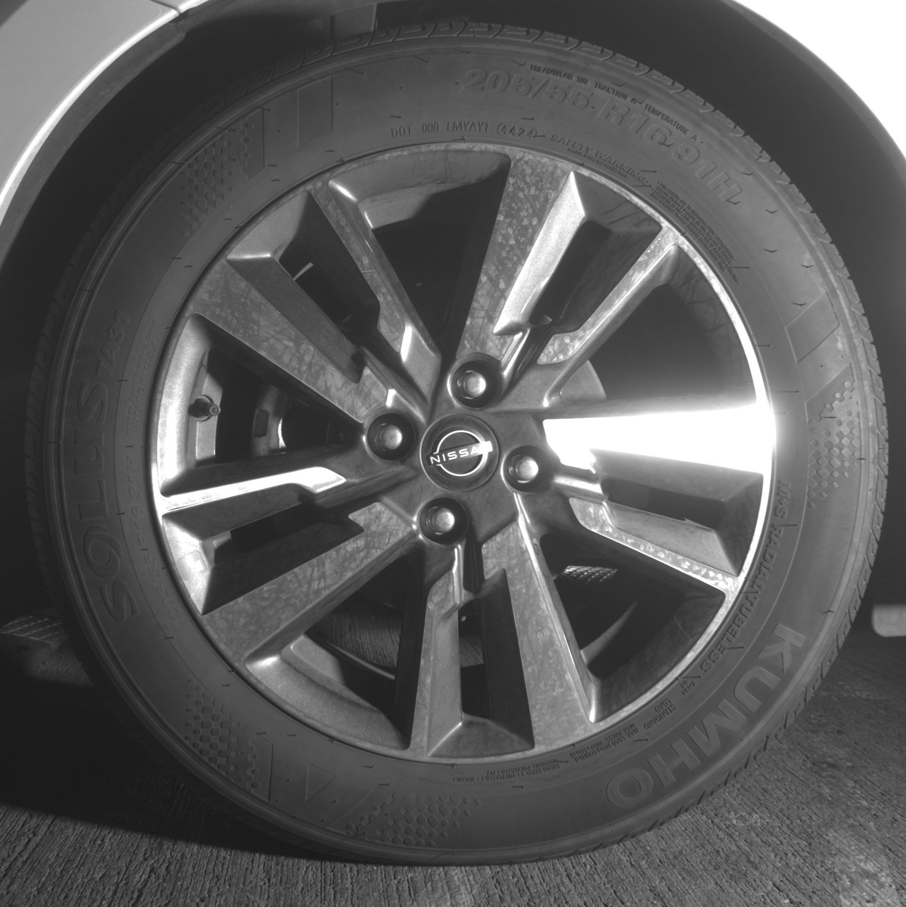 Used 2025 Nissan Versa SV image 12