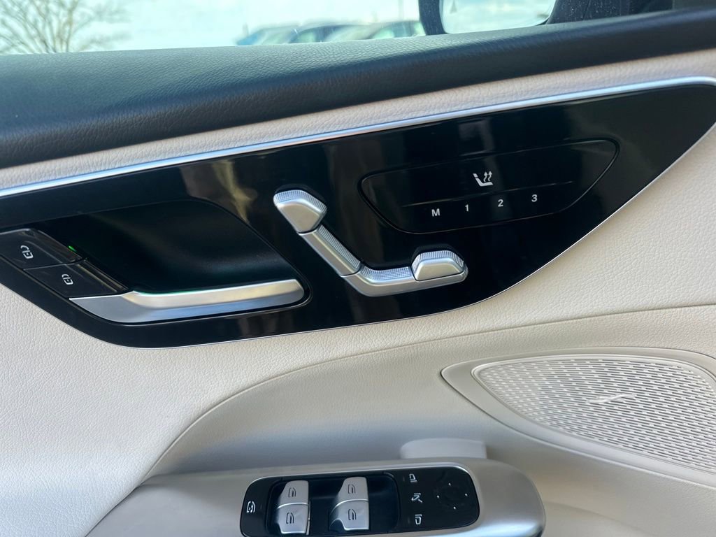 Used 2023 Mercedes-Benz C 300 C 300 image 36