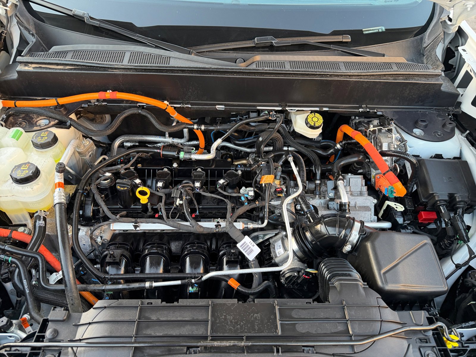 Certified 2024 Ford Maverick XL FWD image 32