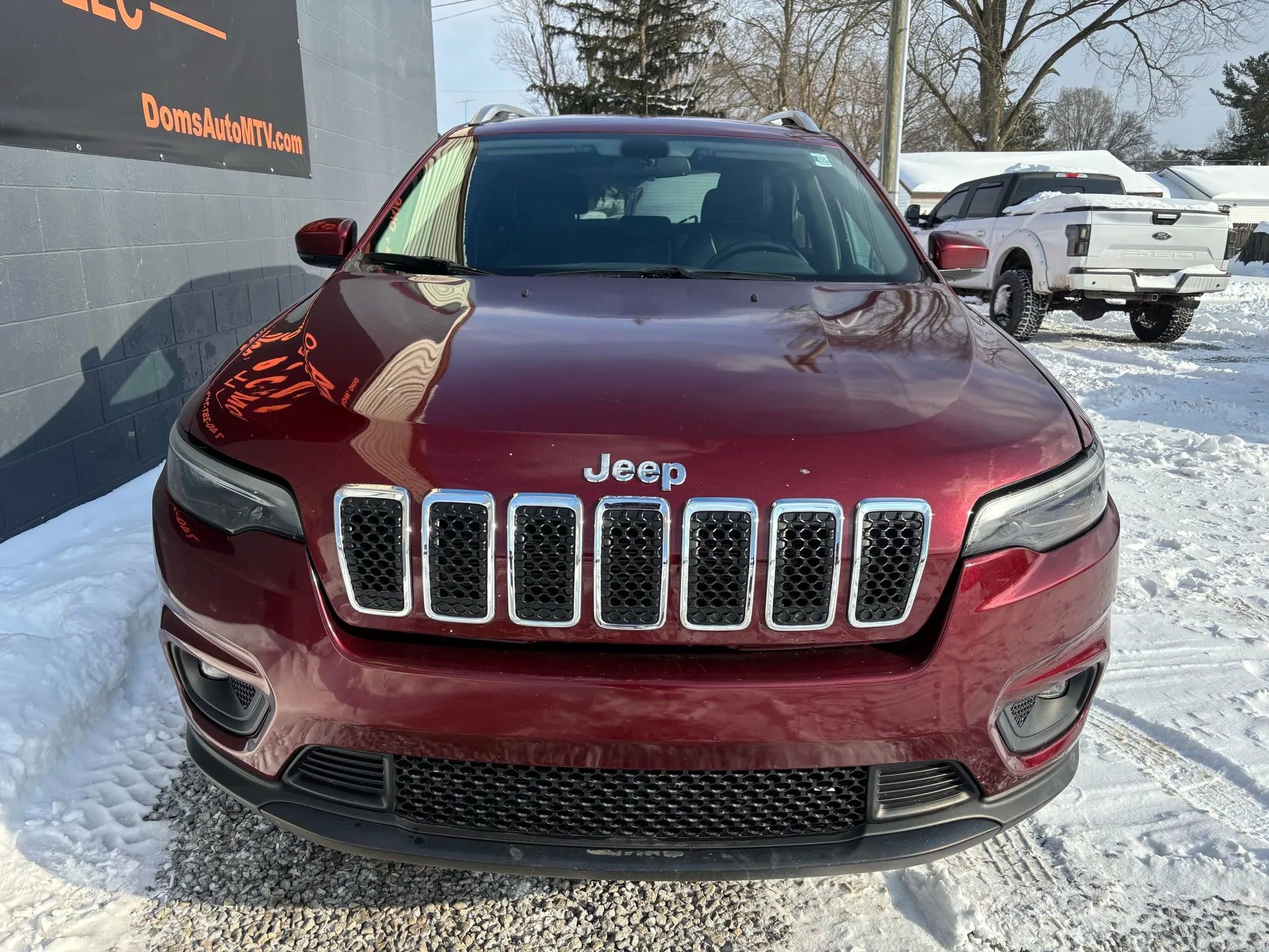 Used 2020 Jeep Cherokee Latitude Plus image 10