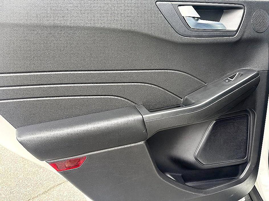 Used 2023 Ford Escape ST-Line Elite w/ Premium Technology Package image 10