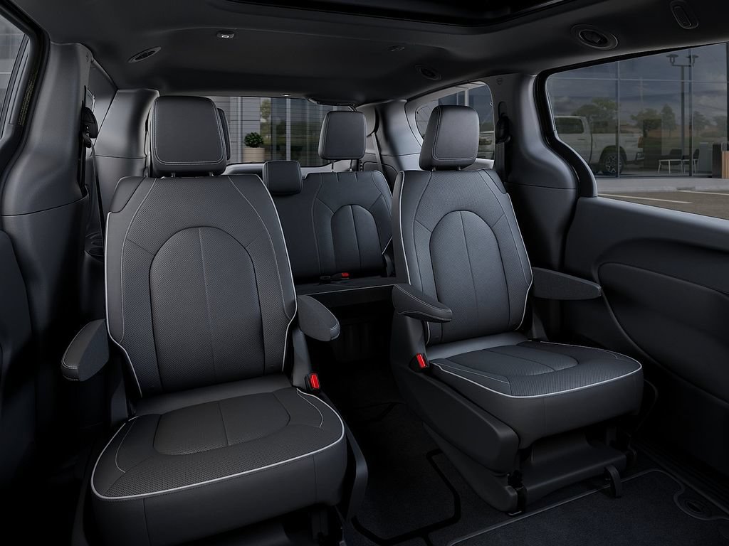 New 2027 Chrysler Pacifica Limited AWD/4WD image 15