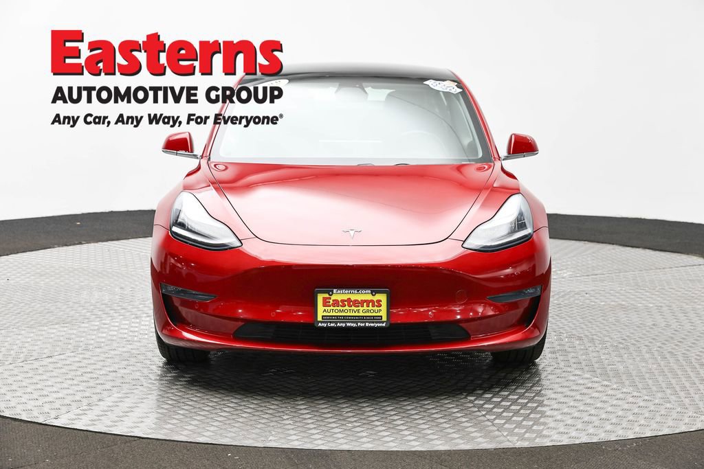 Used 2019 Tesla Model 3 Standard Range image 2