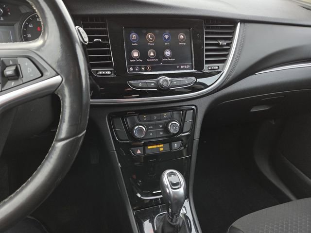 Used 2022 Buick Encore Preferred image 31