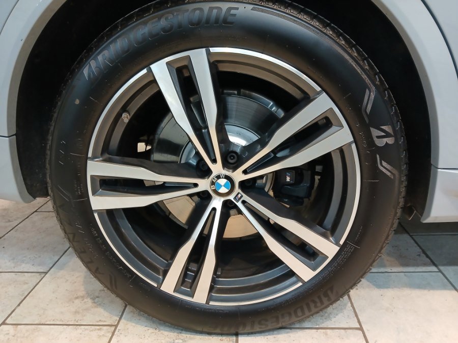 Used 2024 BMW X7 xDrive40i w/ M Sport Package image 43