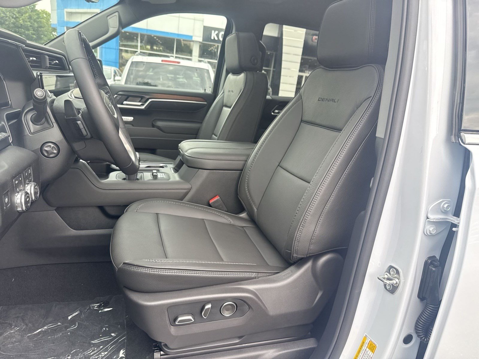New 2026 GMC Sierra 1500 Denali AWD/4WD image 11