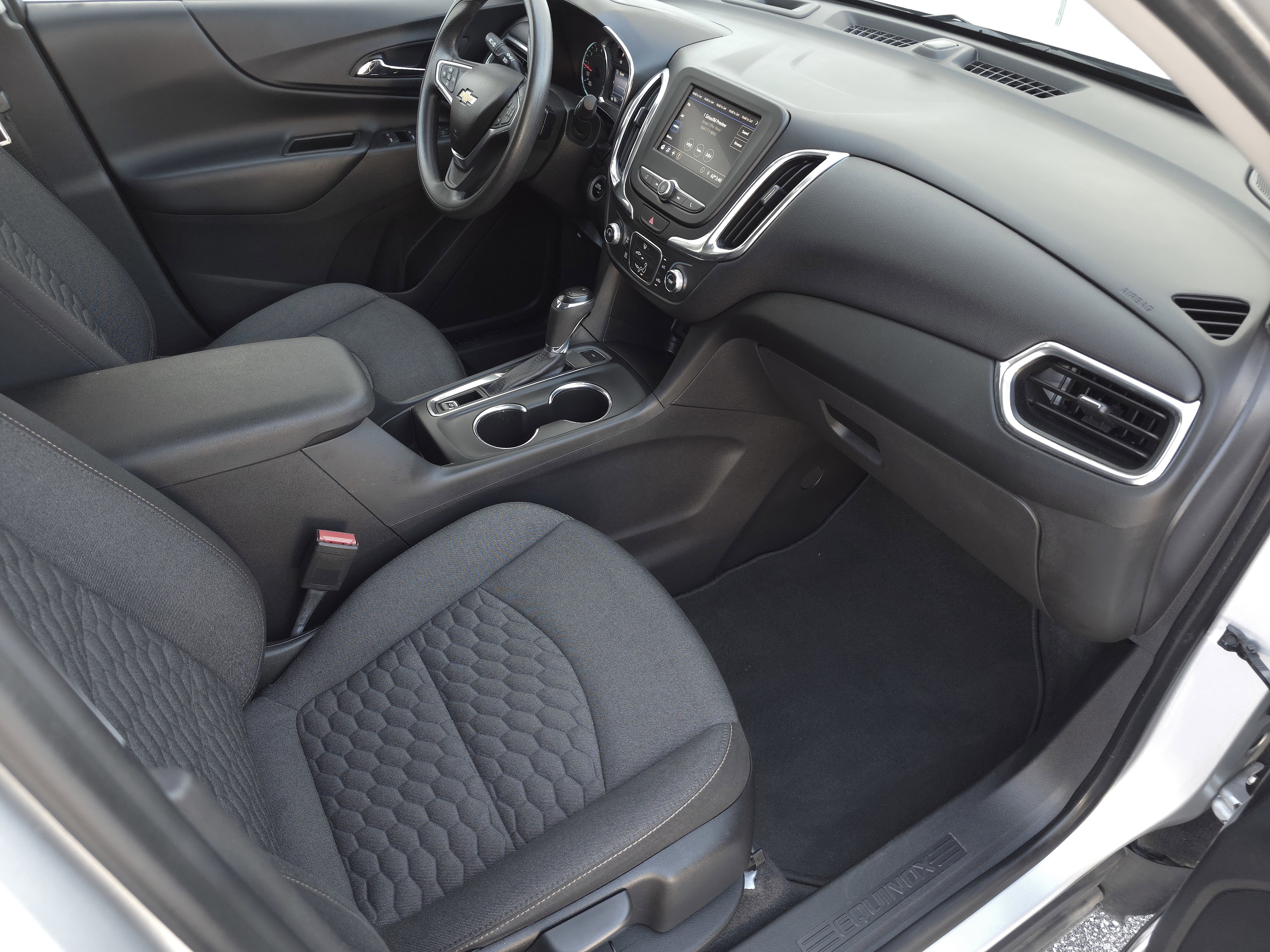 Used 2020 Chevrolet Equinox LT image 37