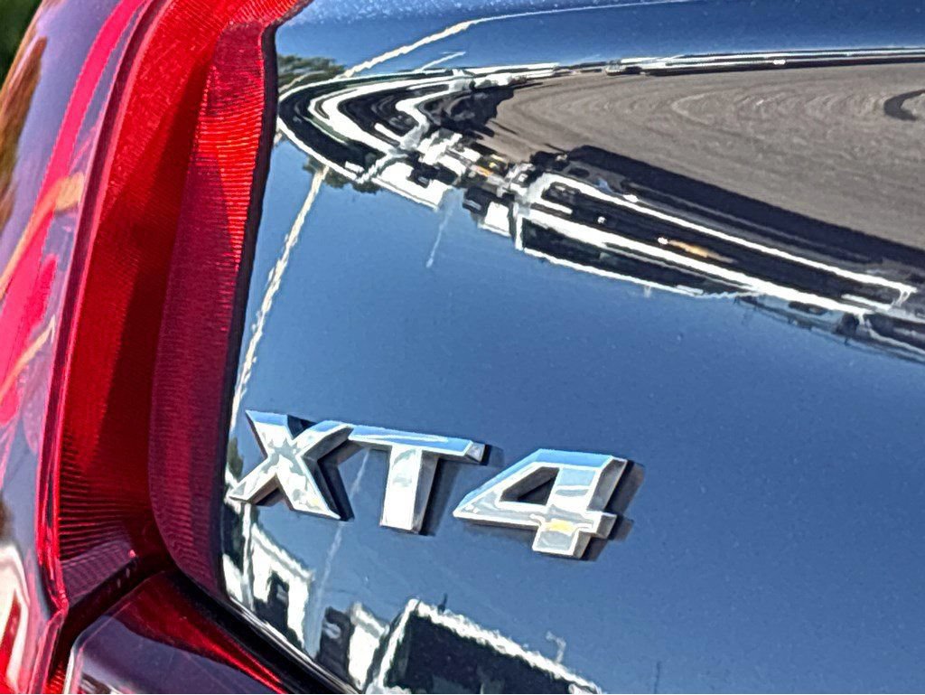 Used 2025 Cadillac XT4 Premium Luxury AWD/4WD image 23