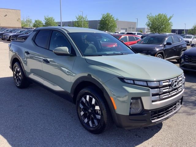 Certified 2026 Hyundai Santa Cruz SE AWD/4WD image 4