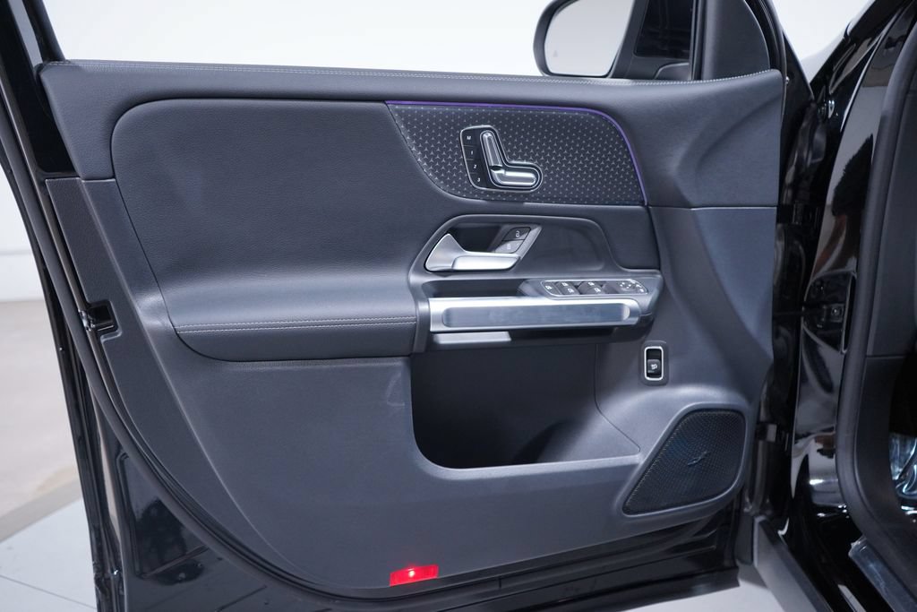 Used 2024 Mercedes-Benz EQB 250+ image 19
