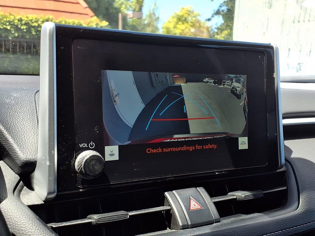 Used 2023 Toyota RAV4 XLE w/ Convenience Package FWD image 9