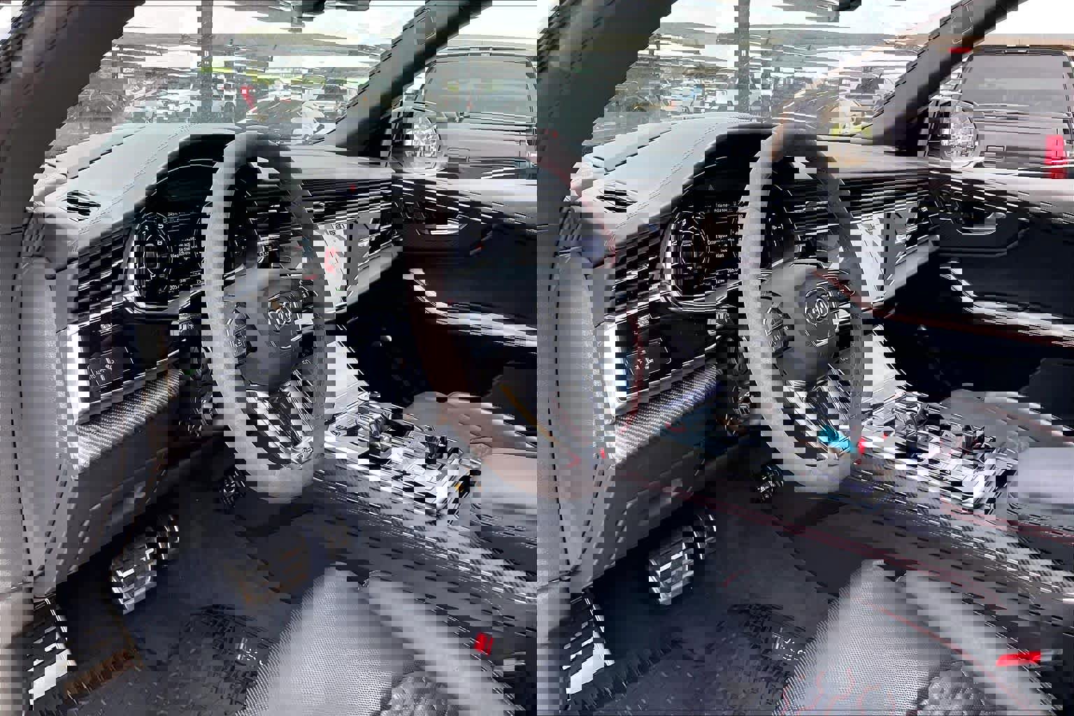 Used 2023 Audi RS Q8 AWD/4WD image 17