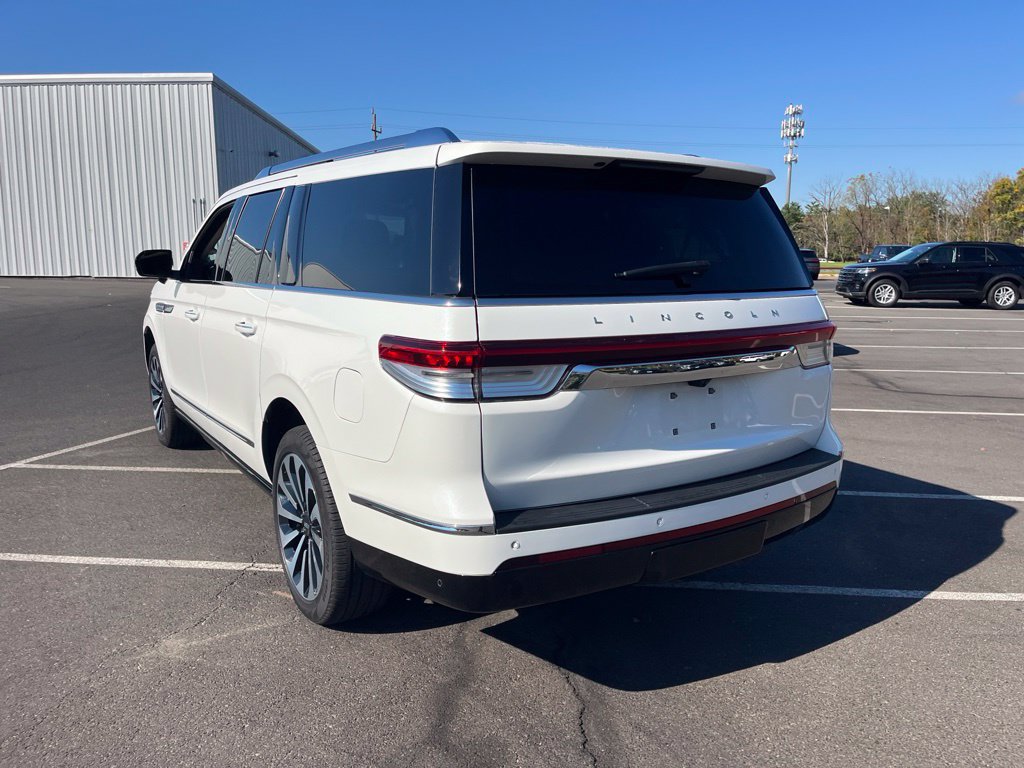 Used 2024 Lincoln Navigator L Reserve AWD/4WD image 6
