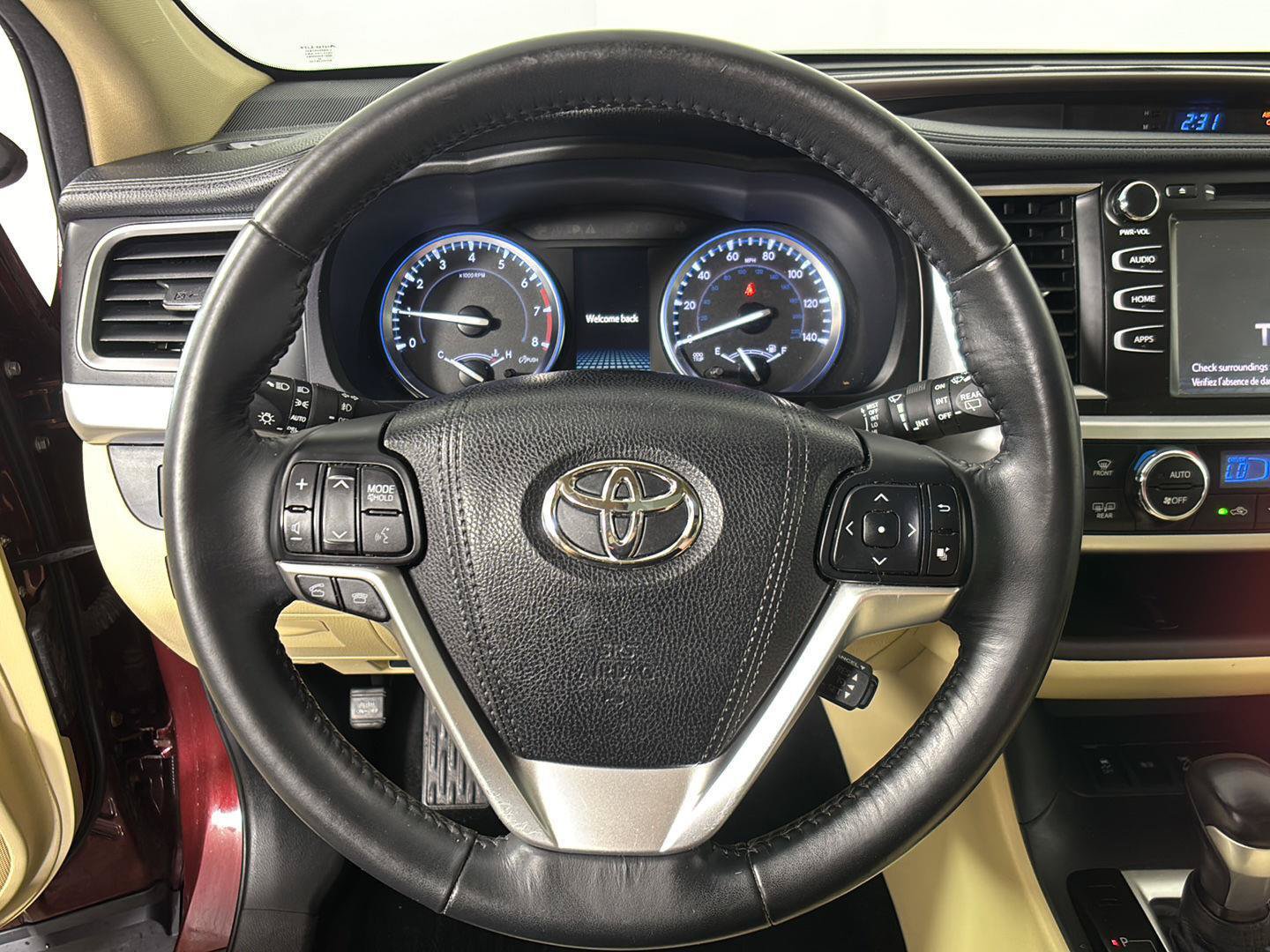Used 2015 Toyota Highlander XLE AWD/4WD image 31