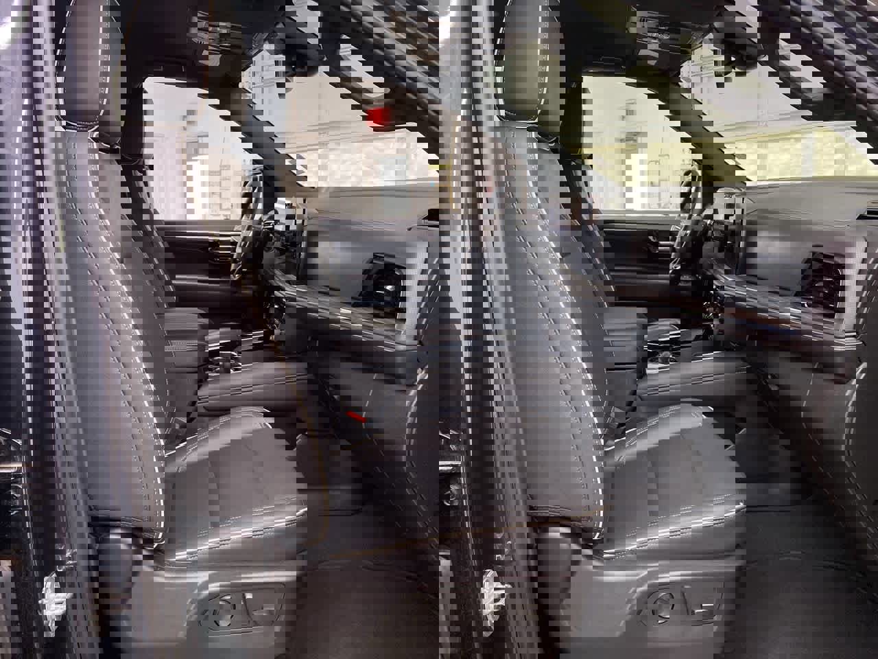 Used 2025 Chevrolet Tahoe Premier image 18