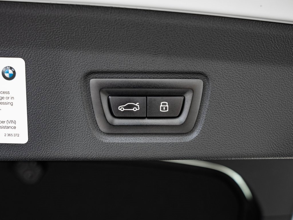 Used 2023 BMW i4 eDrive40 w/ Premium Package image 22