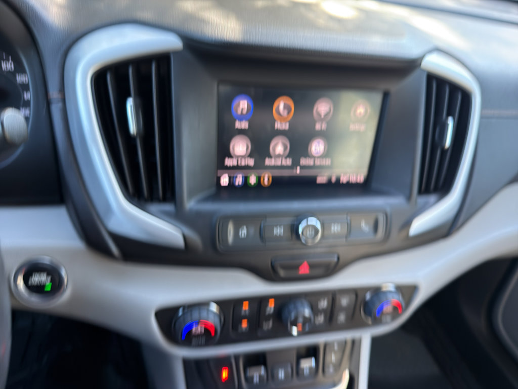 Used 2020 GMC Terrain SLE w/ Driver Convenience Package image 15