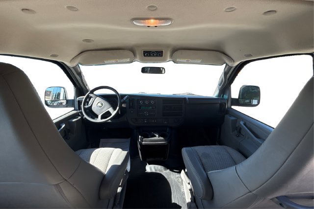 Used 2019 Chevrolet Express 2500 RWD image 21