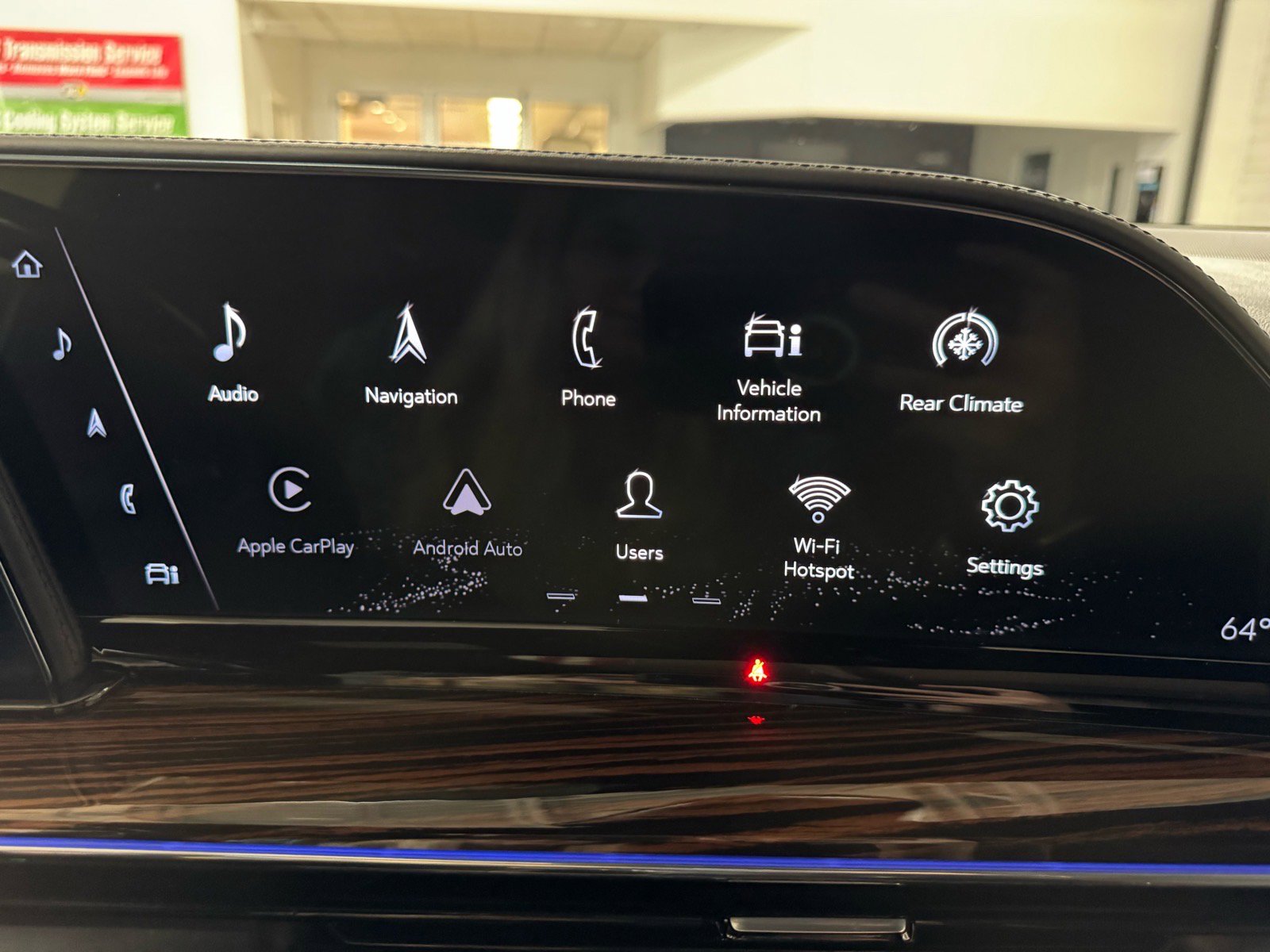 Used 2021 Cadillac Escalade ESV Premium Luxury AWD/4WD image 25