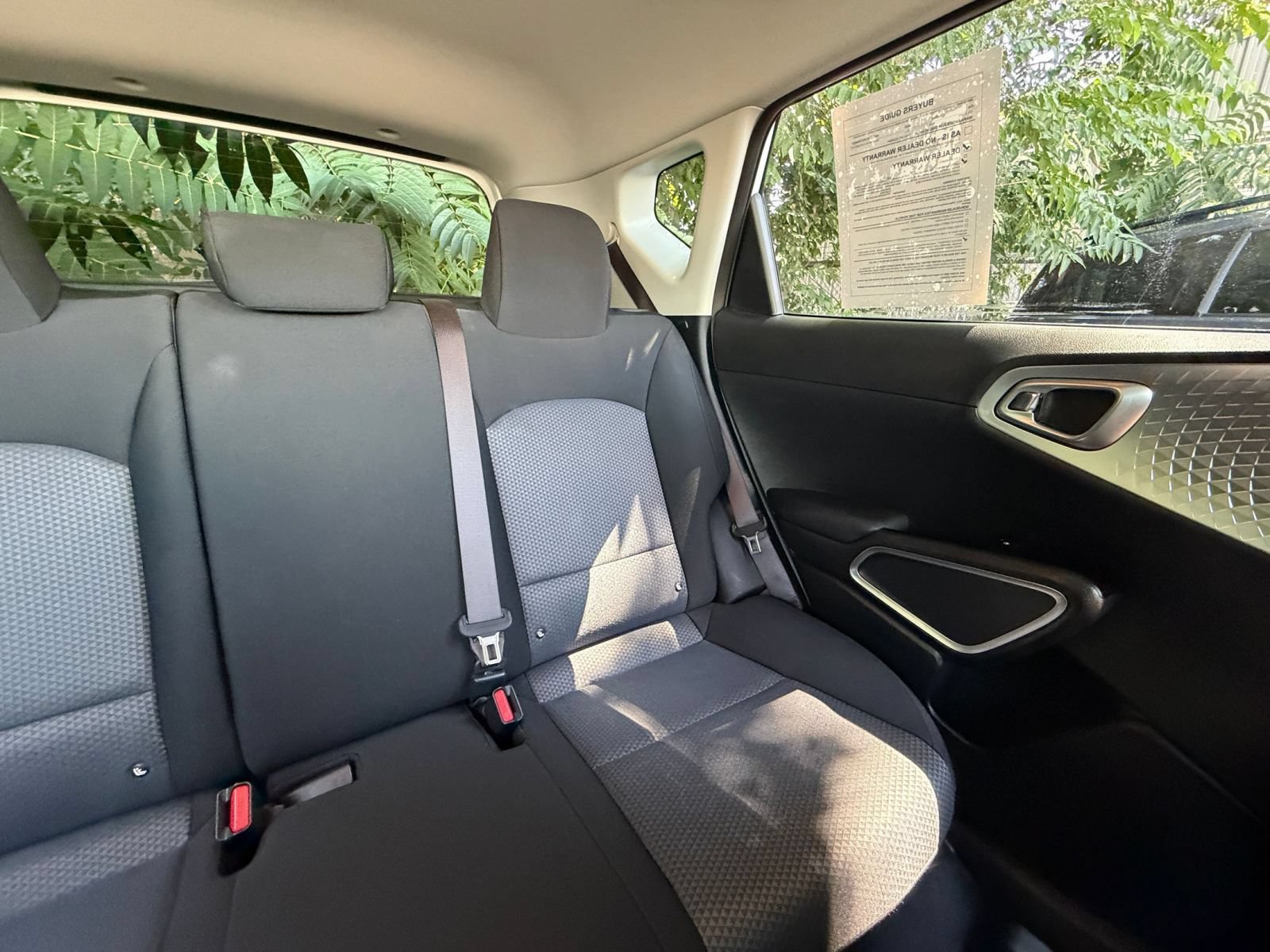 Used 2025 Kia Soul LX w/ LX Technology Package FWD image 34