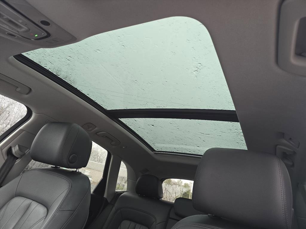 Used 2020 Audi Q5 2.0T Premium Plus w/ Premium Plus Package image 8