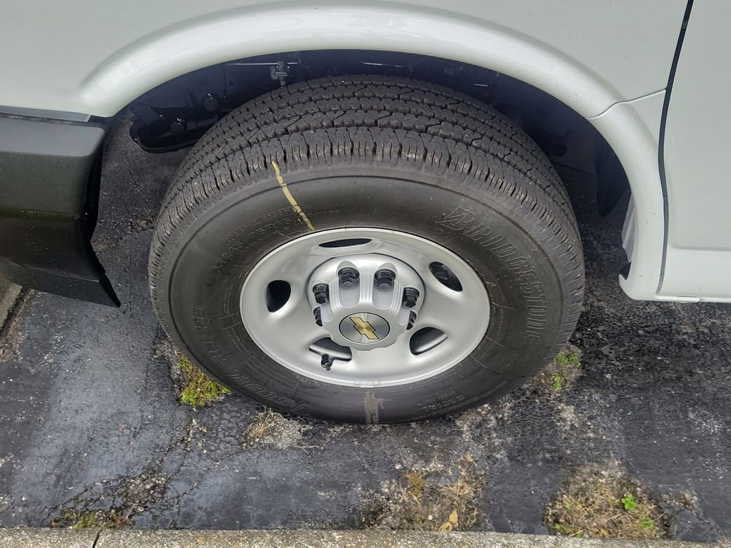 New 2025 Chevrolet Express 2500 Work Van w/ Driver Convenience Package image 11