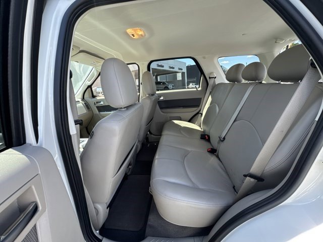 Used 2009 Mercury Mariner Premier FWD image 23