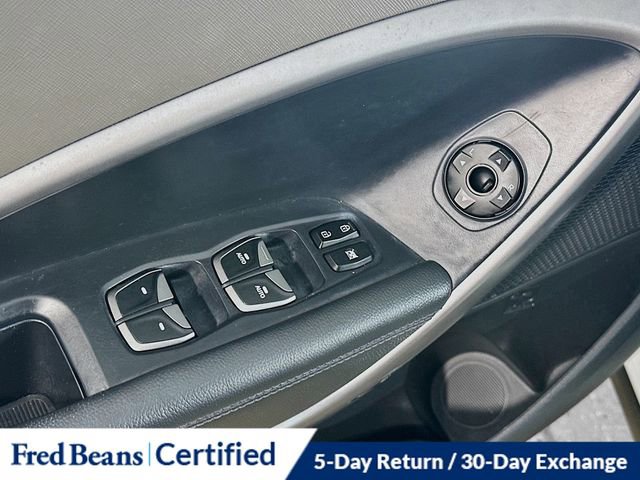 Used 2016 Hyundai Santa Fe Sport image 16