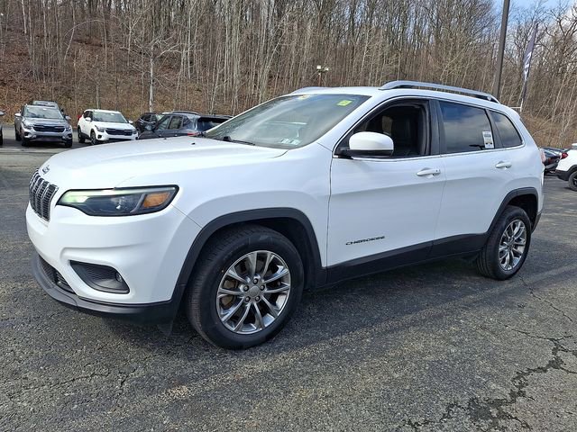 Used 2019 Jeep Cherokee Latitude Plus w/ Comfort/Convenience Group image 3