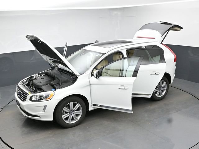 Used 2016 Volvo XC60 T6 w/ Proximity Package image 43