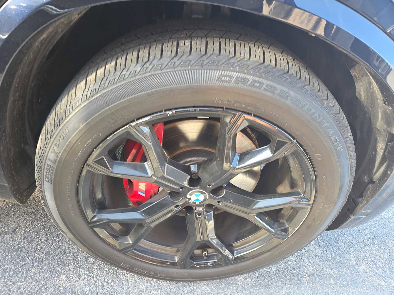 Used 2023 BMW X5 xDrive40i w/ Executive Package image 2