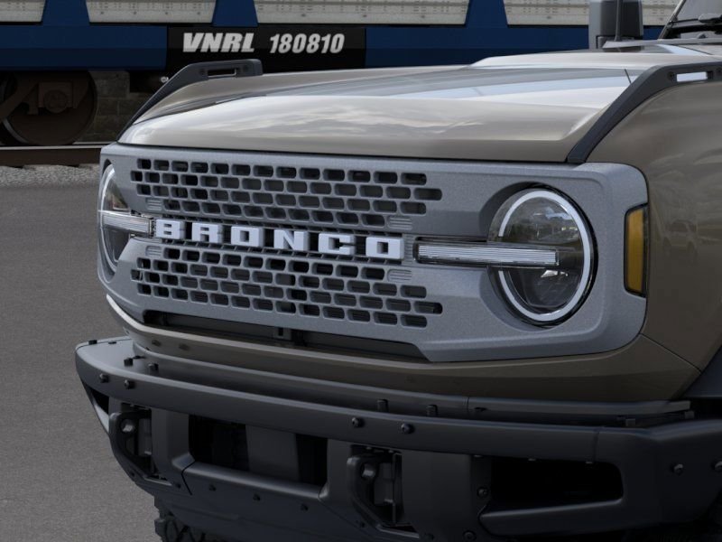 New 2026 Ford Bronco Badlands w/ Sasquatch Package AWD/4WD image 19