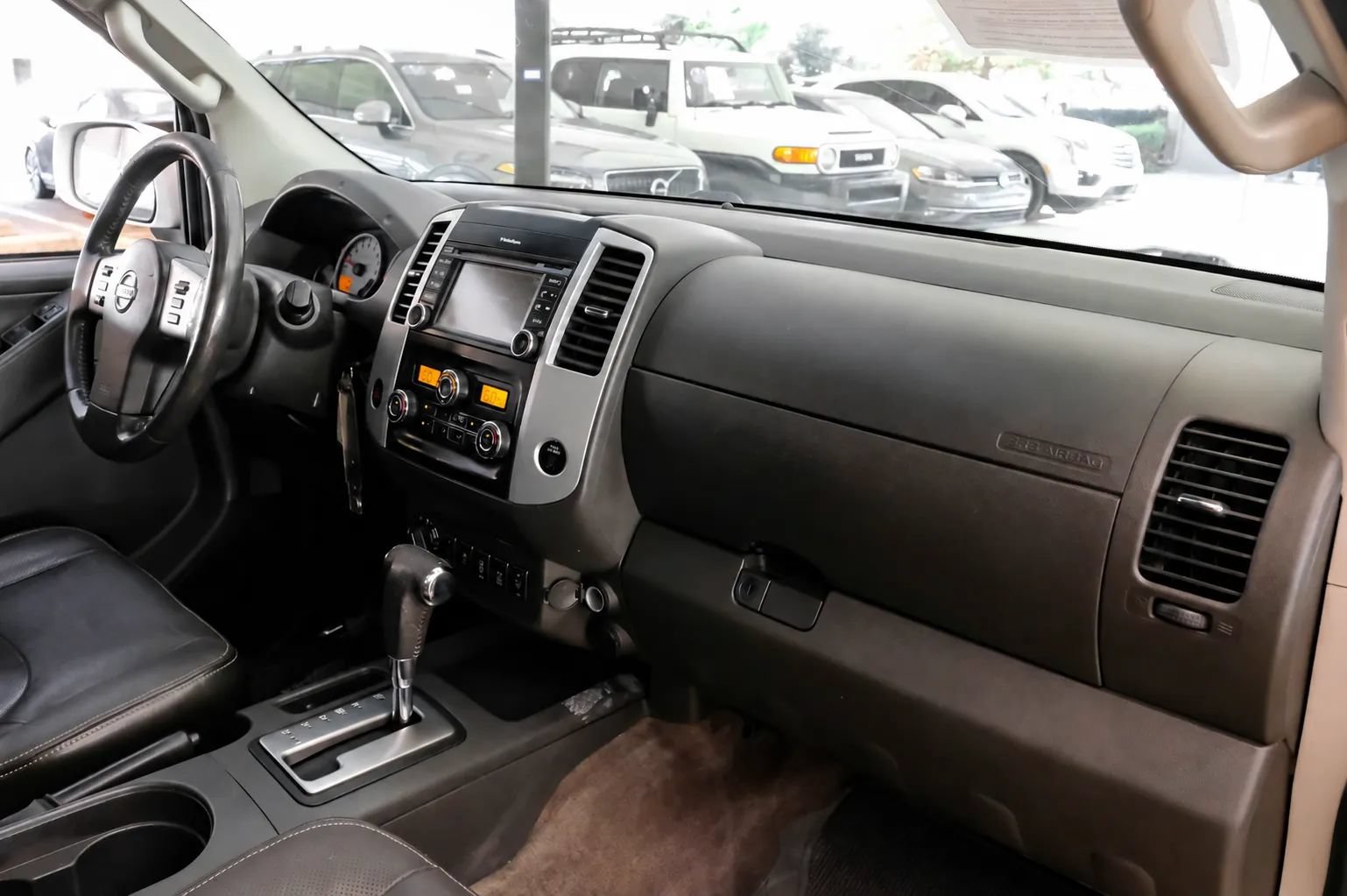 Used 2016 Nissan Frontier PRO-4X w/ Pro-4x Luxury Package AWD/4WD image 13