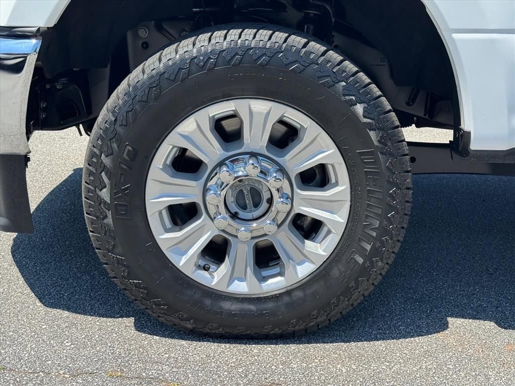 Used 2022 Ford F250 XLT AWD/4WD image 9