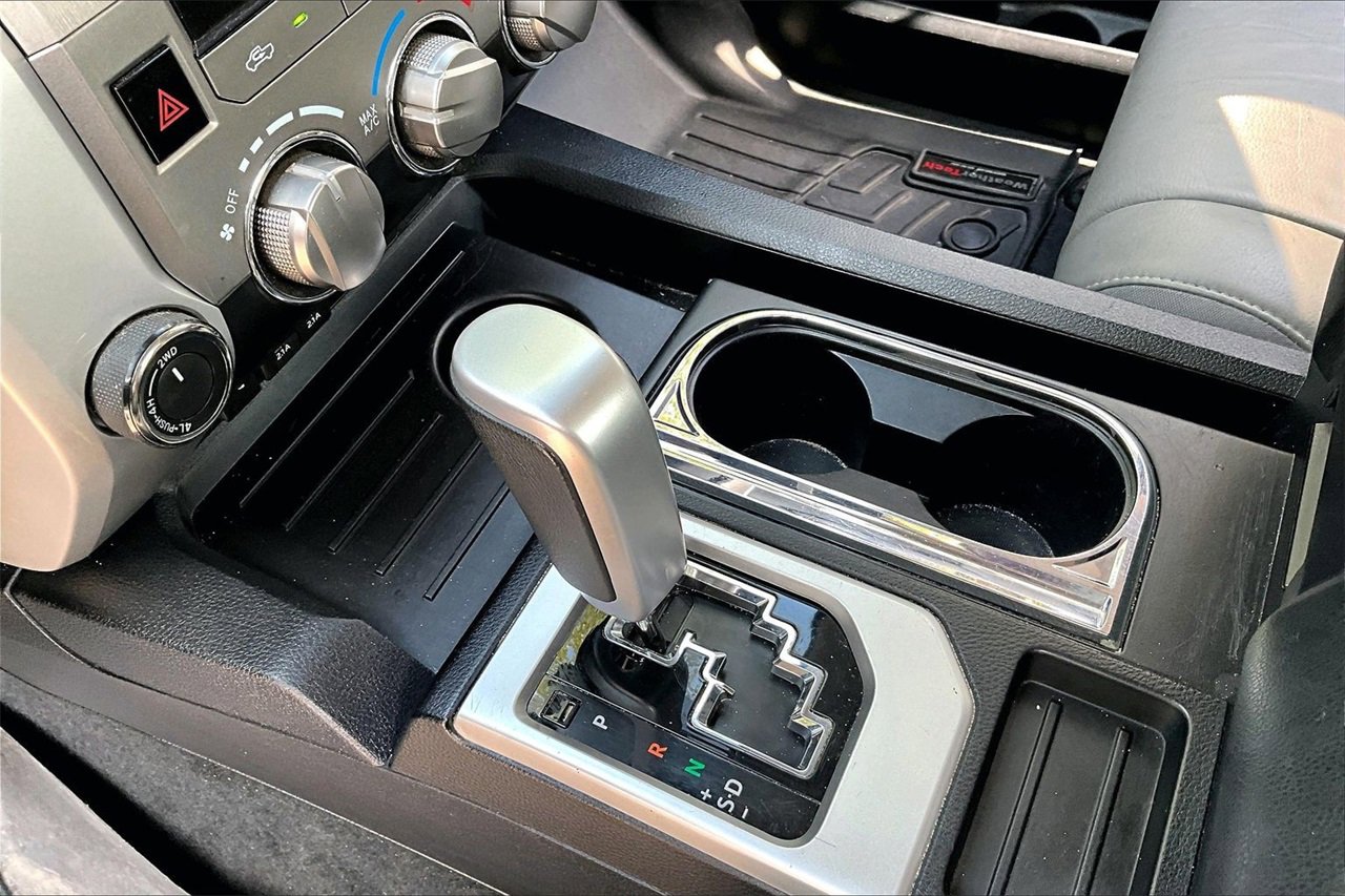 Used 2021 Toyota Tundra SR5 w/ SR5 Leather Package image 15