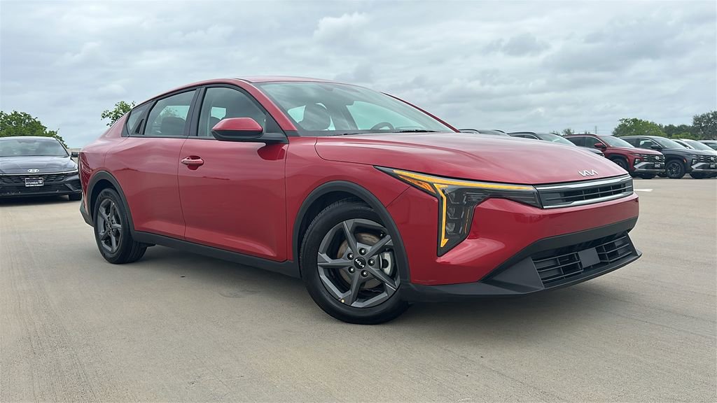 Used 2025 Kia K4 LXS FWD image 5