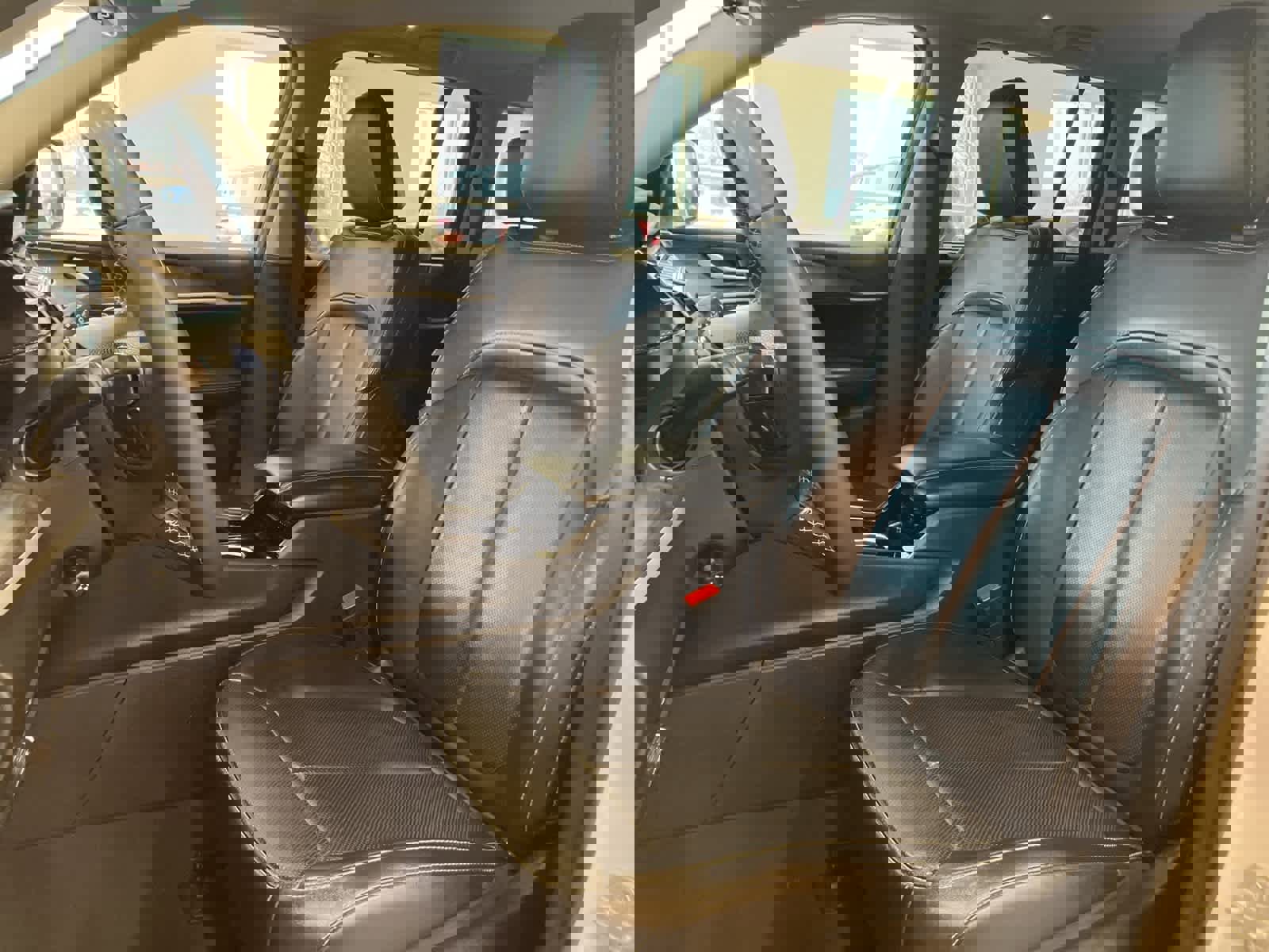 Used 2023 Jeep Grand Cherokee Limited w/ Luxury Tech Group II image 10