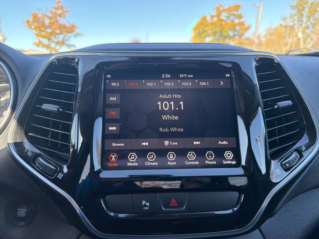 Used 2019 Jeep Cherokee Limited image 22