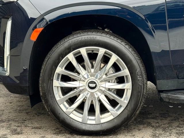 Used 2021 Cadillac Escalade Premium Luxury image 12