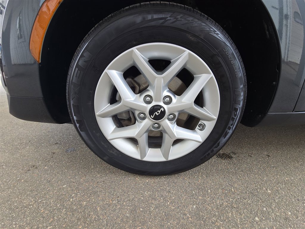 Used 2023 Kia Soul LX w/ LX Technology Package image 30