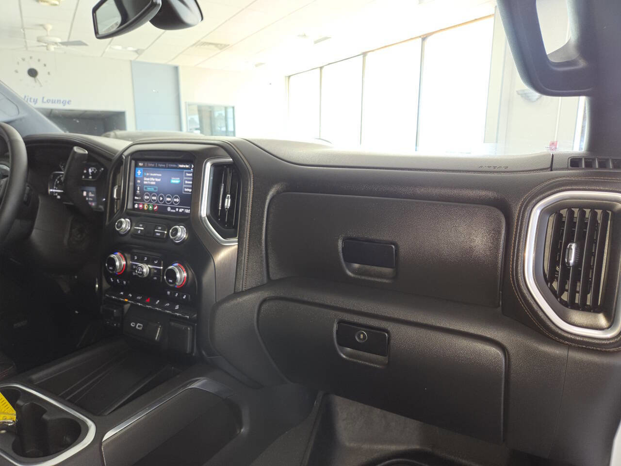 Used 2022 GMC Sierra 1500 AT4 w/ AT4 Premium Package AWD/4WD image 31