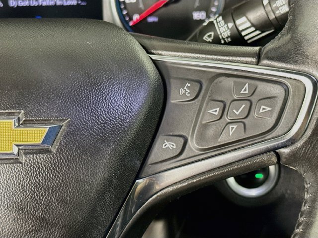 Used 2020 Chevrolet Equinox LT FWD image 12