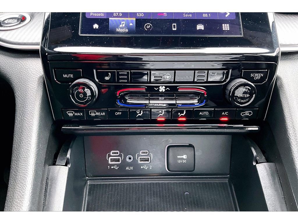 Certified 2025 Jeep Grand Cherokee L Altitude image 29