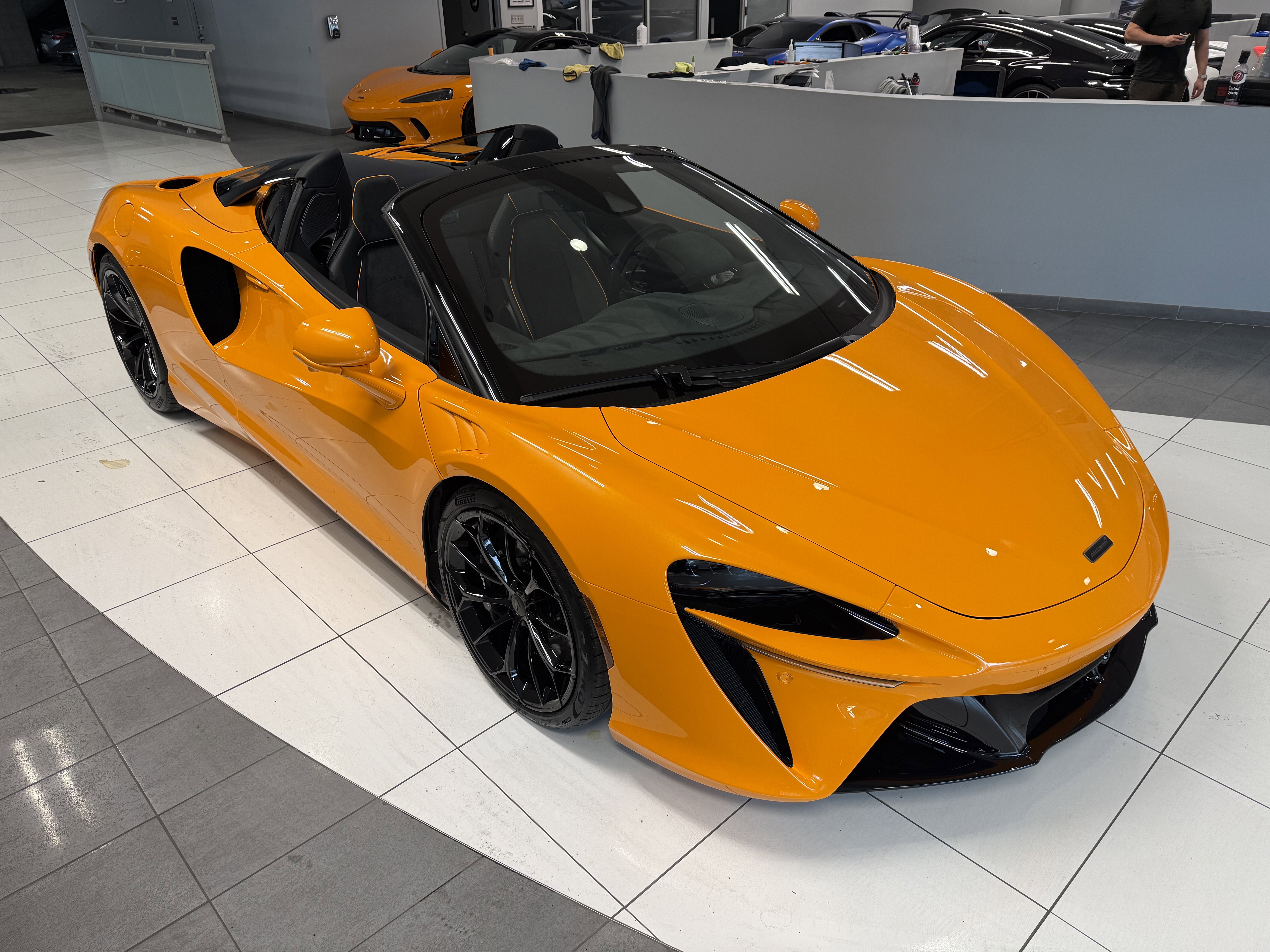 New 2026 McLaren Artura Spider RWD image 9