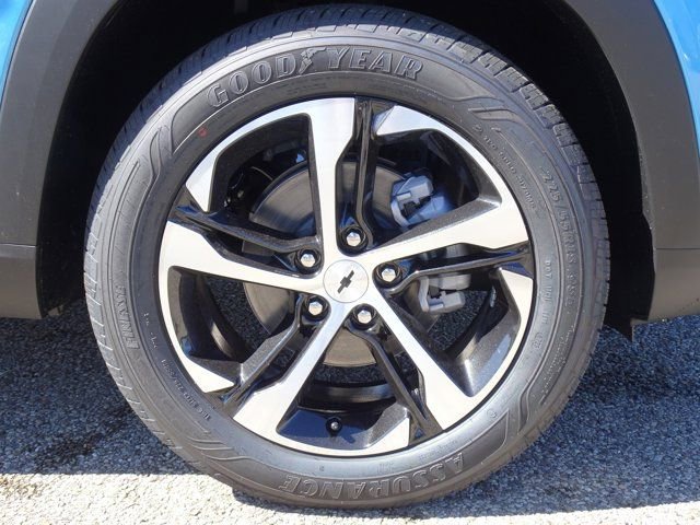 New 2026 Chevrolet Trax RS w/ Driver Confidence Package image 5
