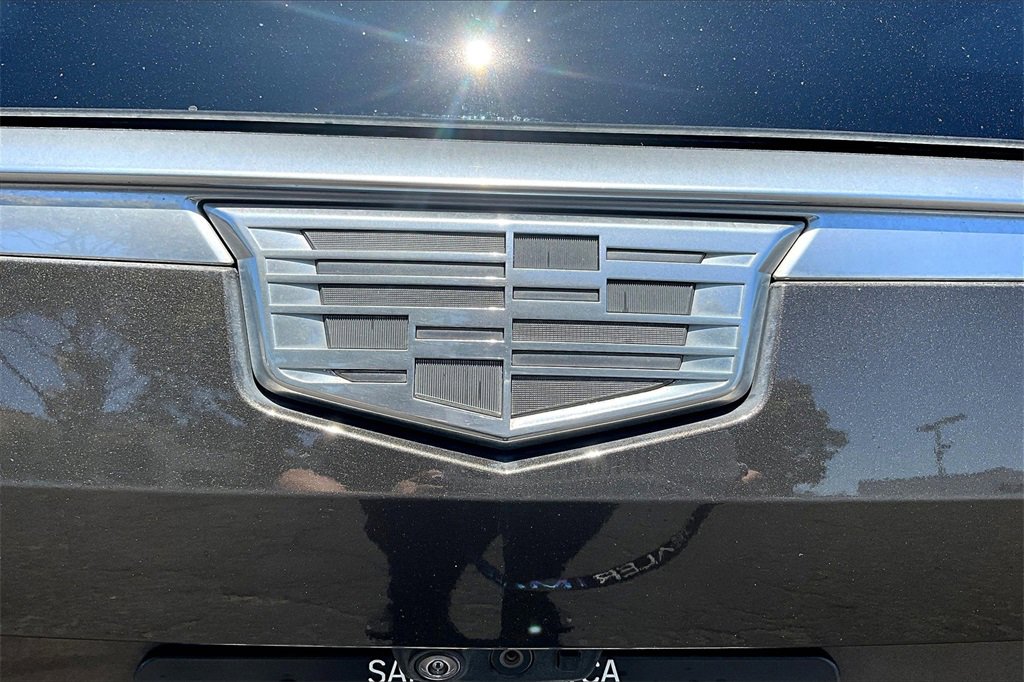 Used 2021 Cadillac Escalade Premium Luxury Platinum w/ Heavy-Duty Trailer Package image 8