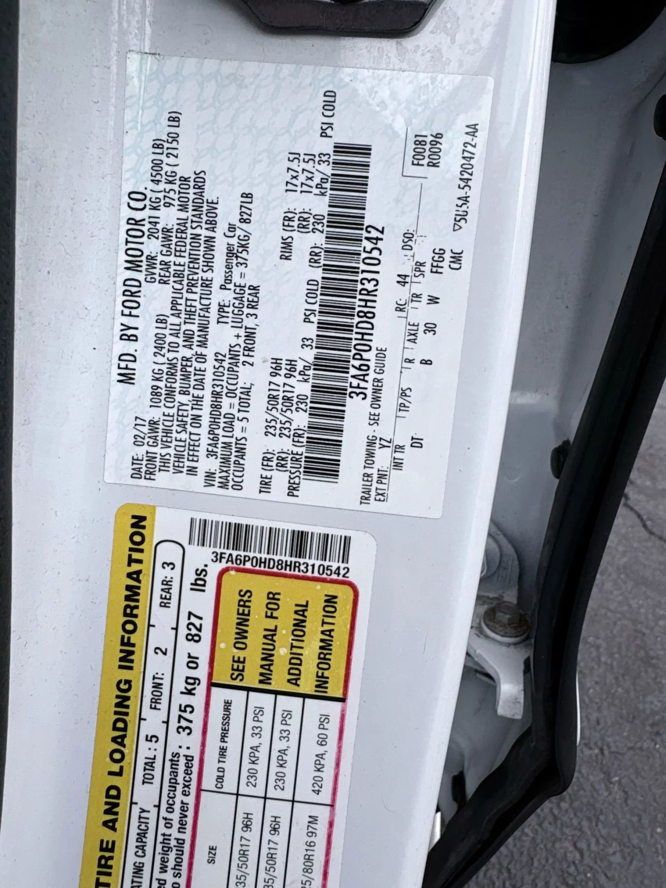 Used 2017 Ford Fusion SE w/ Fusion SE Technology Package image 29