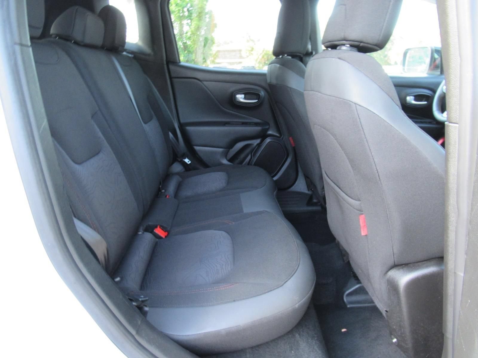 Certified 2023 Jeep Renegade Trailhawk AWD/4WD image 31