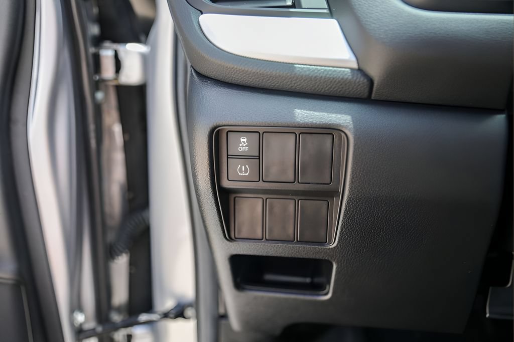 Used 2019 Honda CR-V LX image 15